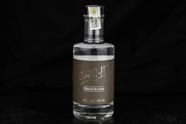Pălincă de caise