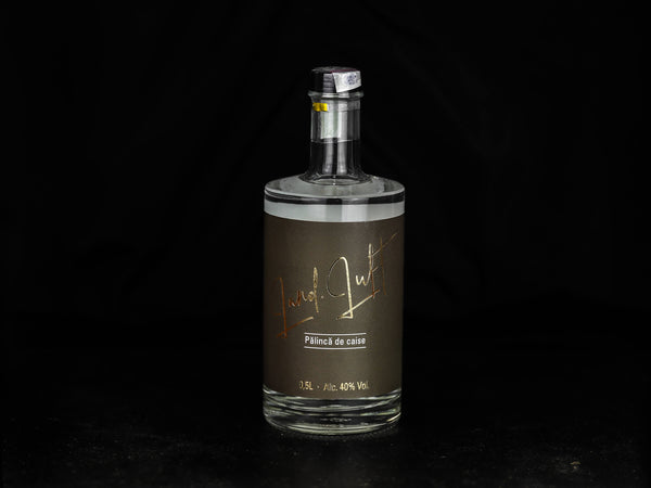 Pălincă de caise